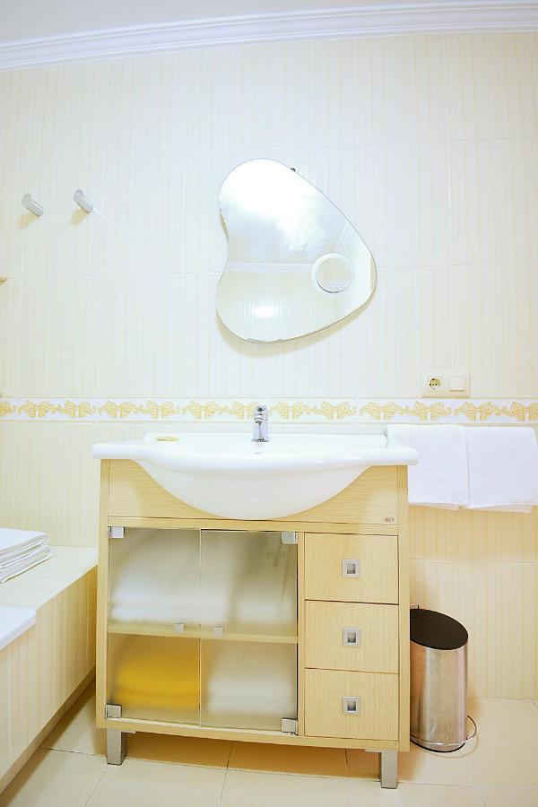 Galihost - Apartamento Con Piscina En El Centro De Sanxenxo Dış mekan fotoğraf