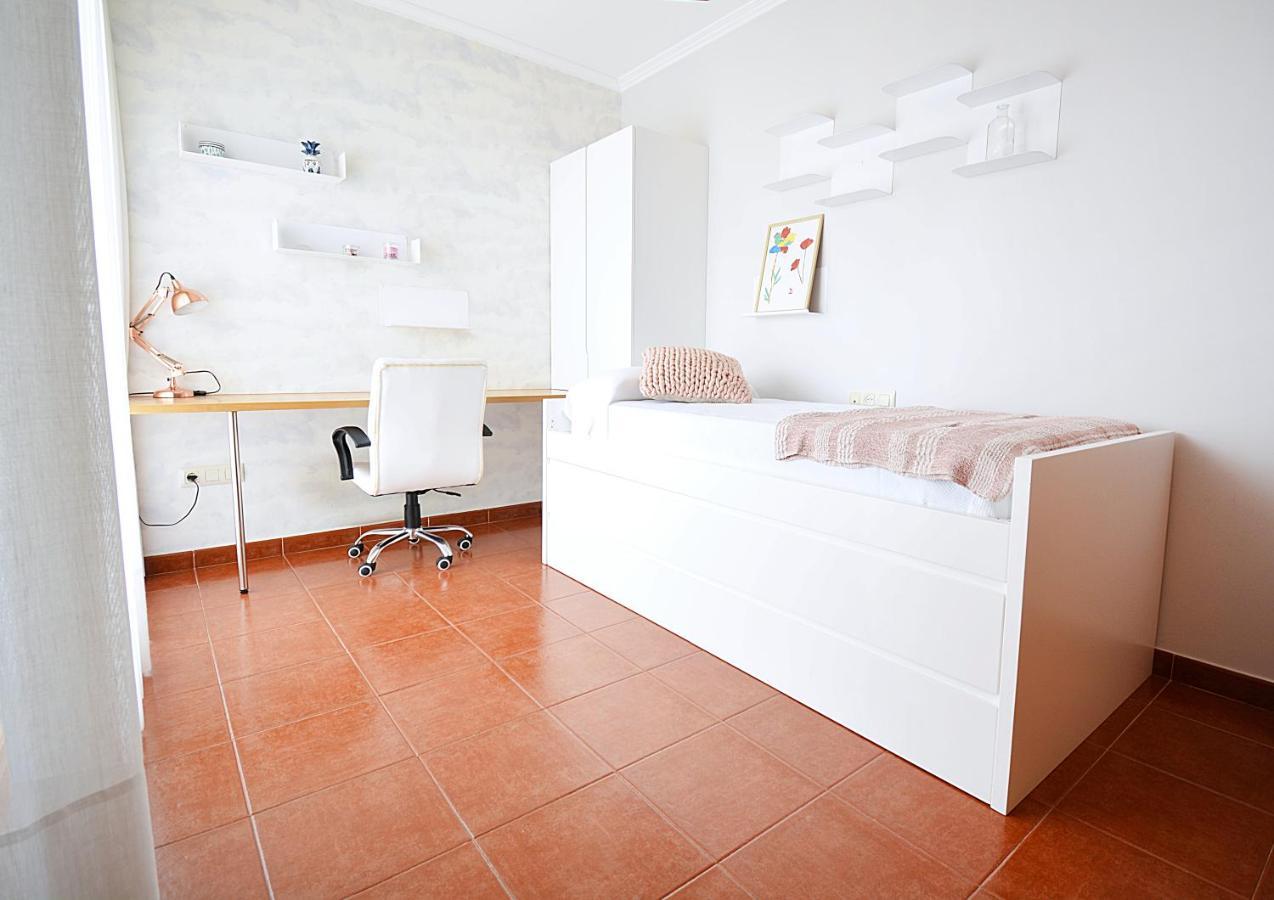 Galihost - Apartamento Con Piscina En El Centro De Sanxenxo Dış mekan fotoğraf