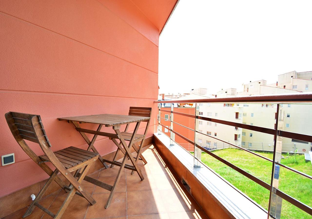 Galihost - Apartamento Con Piscina En El Centro De Sanxenxo Dış mekan fotoğraf